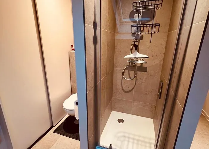 Christina's 1 Bed- Third Floor Ostenda